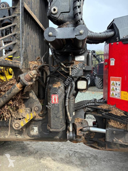 Material florestal Komatsu 835