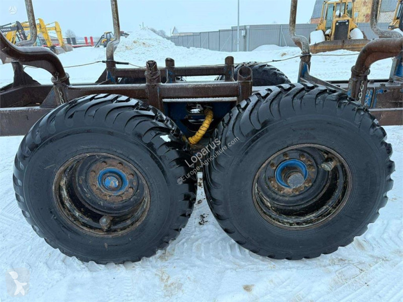 Material forestal Valtra N121H + Vreten 1400...