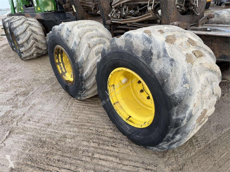 Skogsbruksmaterial John Deere 810 E WINCH + TRACKS