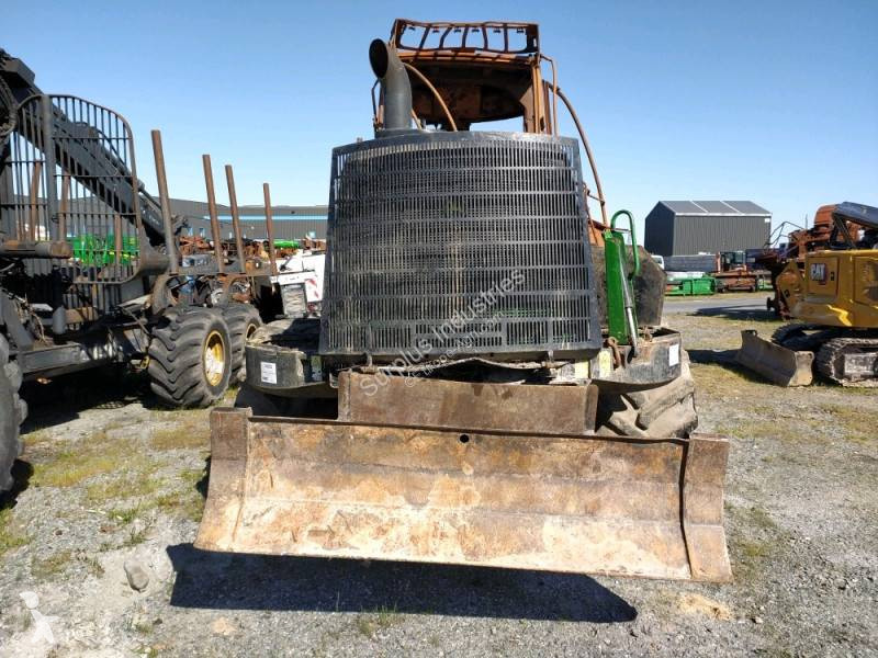 Lesnícky stroj John Deere 1210E