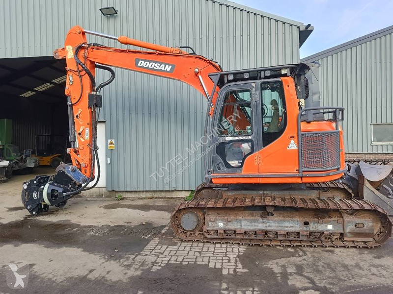Excavadora Doosan DX 140 LCR harvester...