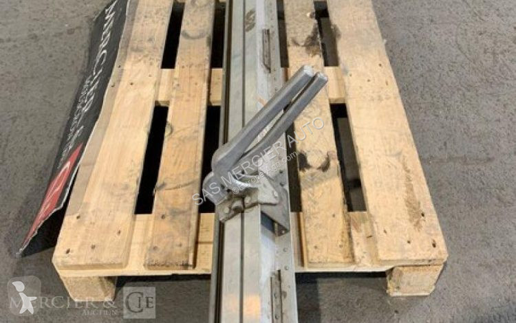 Material forestal  plieuse bois et zinc