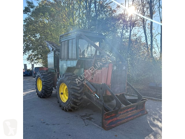 Matériel forestier Massey Ferguson MF1200