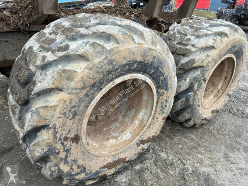 Material florestal Komatsu 835
