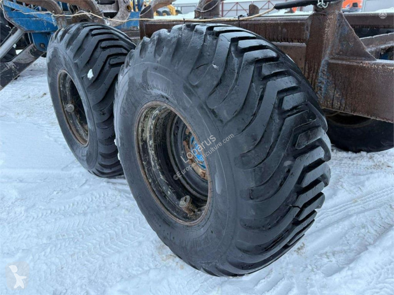 Material forestal Valtra N121H + Vreten 1400...