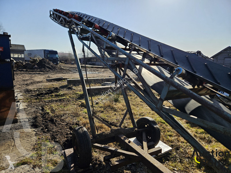 Material forestal  crusher