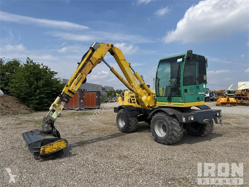 ILFS1500 4x4x4 Telescopic Boom Mulcher Tractor...
