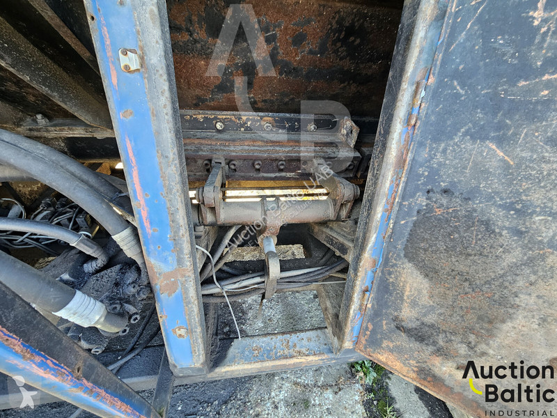 Material forestal  crusher