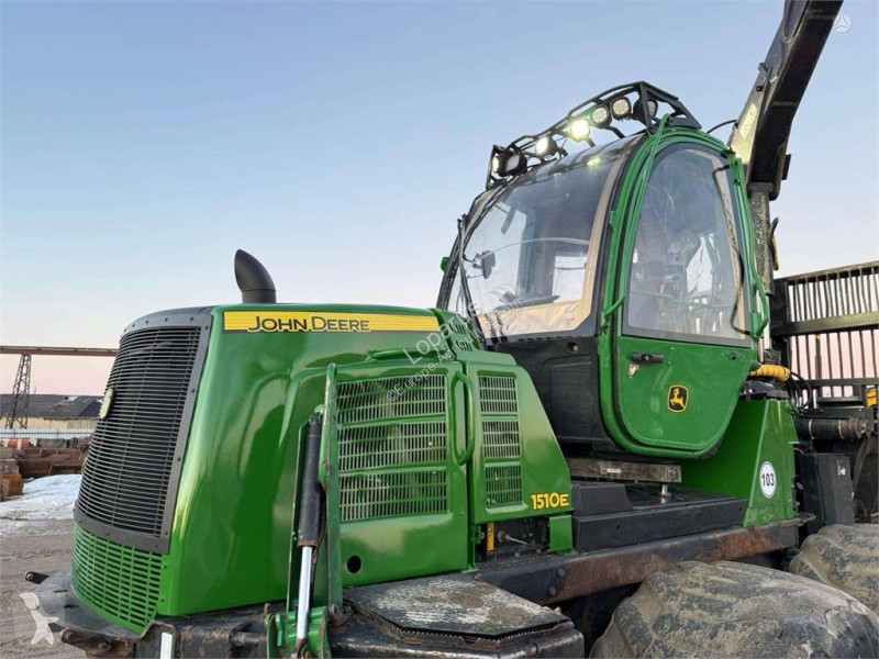 Material forestal John Deere 1510 E ECO III