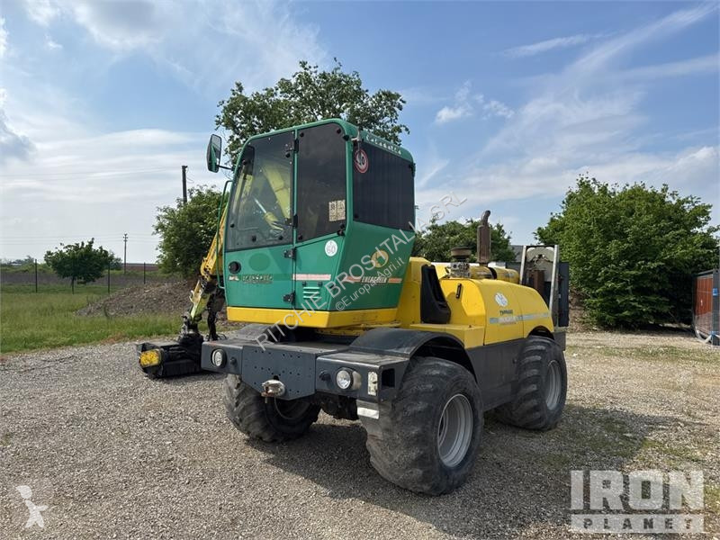 ILFS1500 4x4x4 Telescopic Boom Mulcher Tractor...