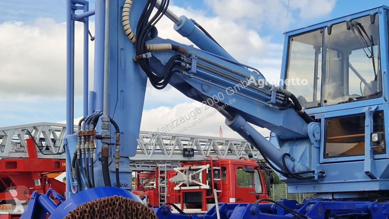معدات غابوية Mercedes SK