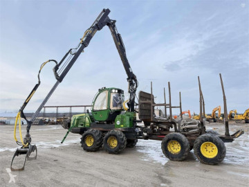 John Deere forestry equipment