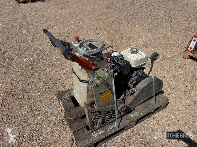 Matériel forestier Husqvarna  FS400V