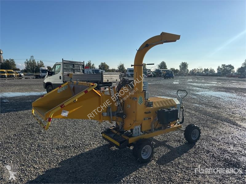 Caravaggi Wood Chipper forestry equipment