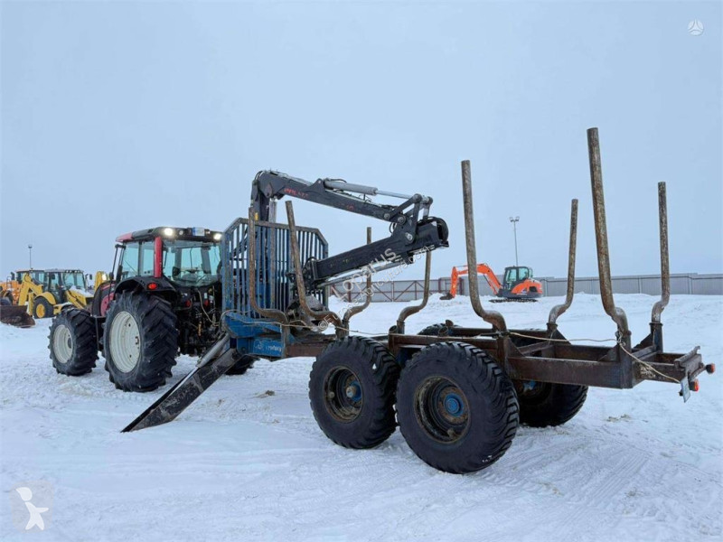 Material forestal Valtra N121H + Vreten 1400...