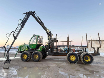 John Deere Dobozos teherautó