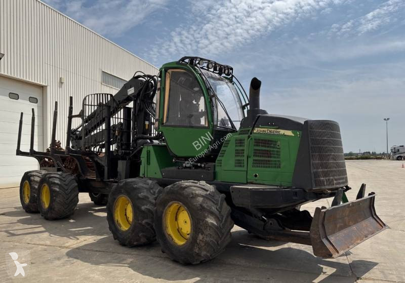 Material forestal John Deere 1210E