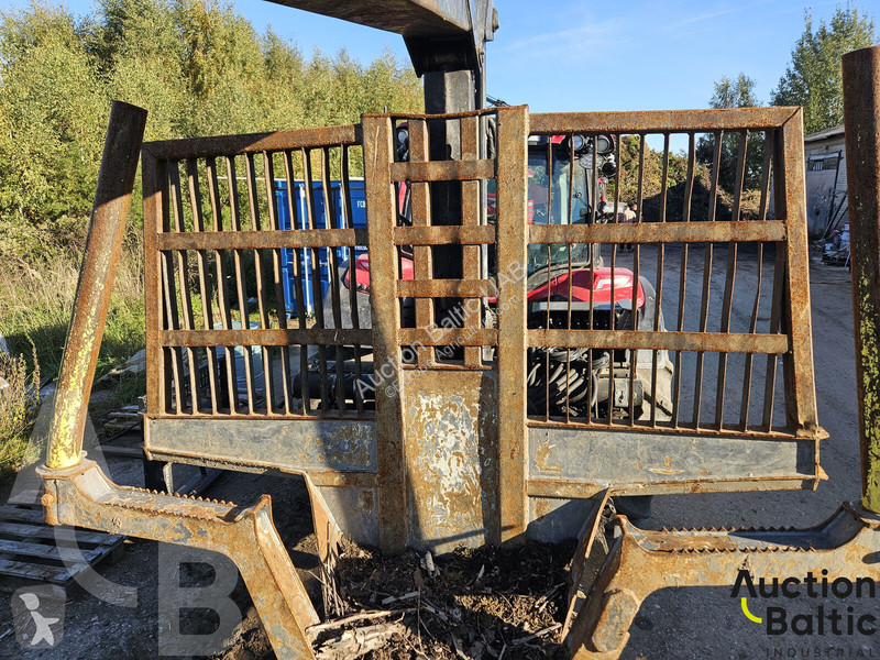 Matériel forestier Valtra N154E