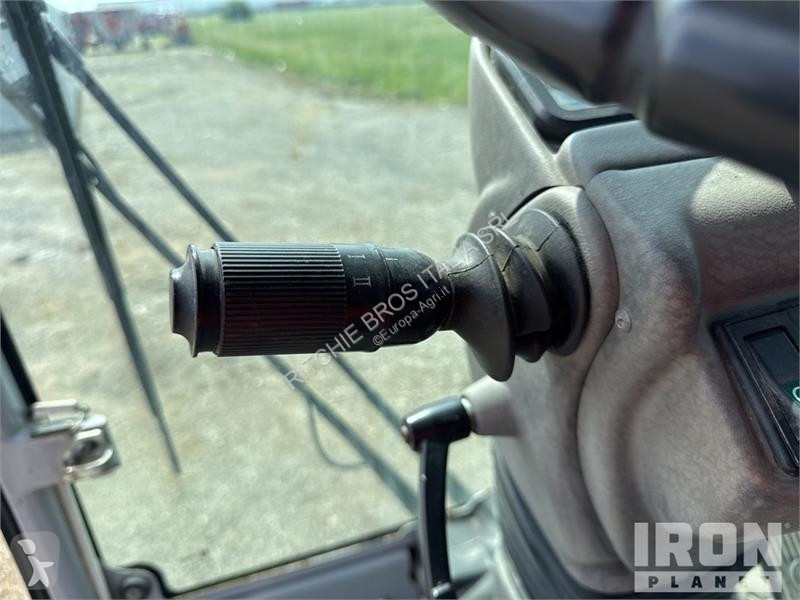 ILFS1500 4x4x4 Telescopic Boom Mulcher Tractor...