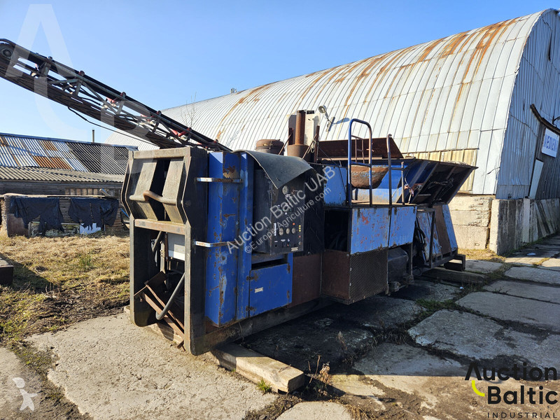 Material forestal  crusher