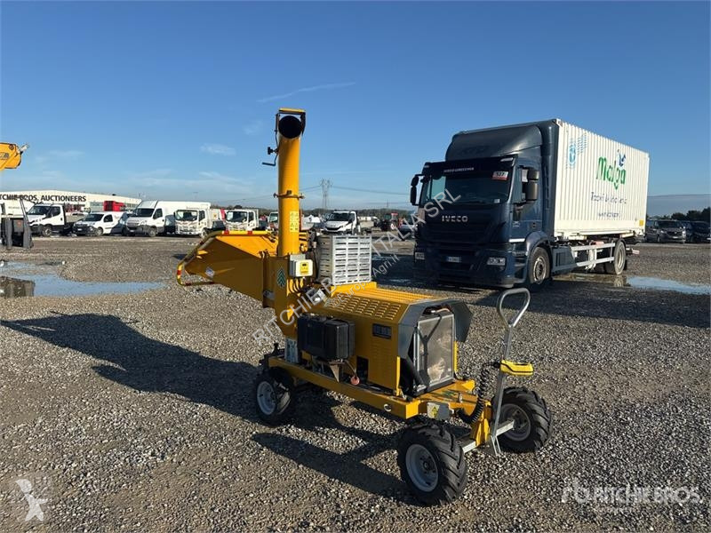 Caravaggi Wood Chipper forestry equipment