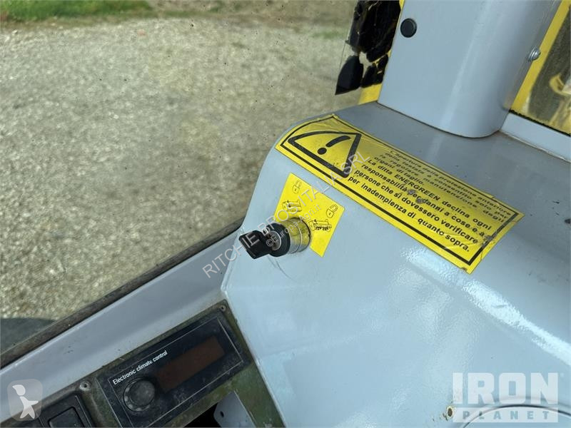 ILFS1500 4x4x4 Telescopic Boom Mulcher Tractor...