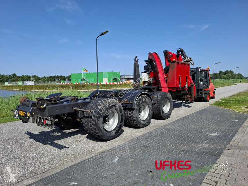 Material florestal  952 MEGA Hooklift