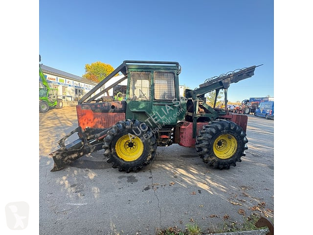 Matériel forestier Massey Ferguson MF1200
