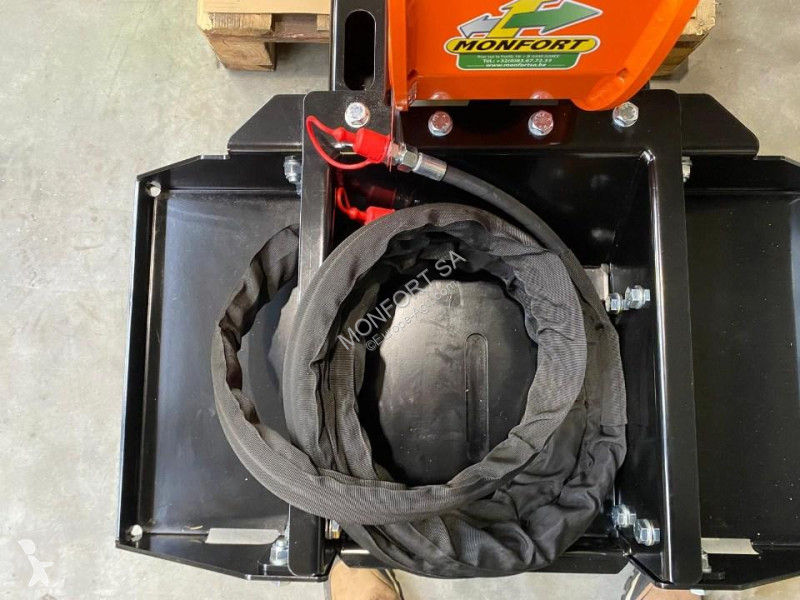 Bosbouwmachines Westtech  L700 avec support