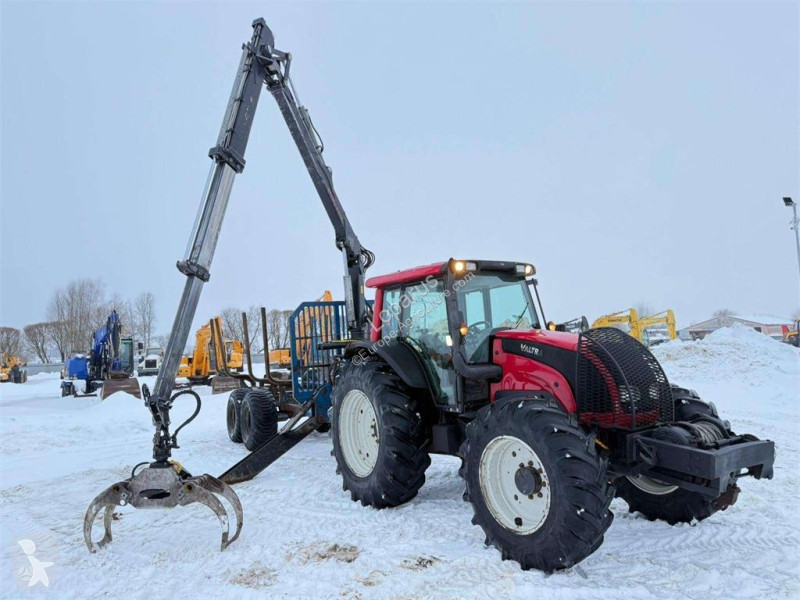 Material forestal Valtra N121H + Vreten 1400...