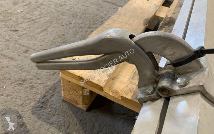 Material forestal  plieuse bois et zinc