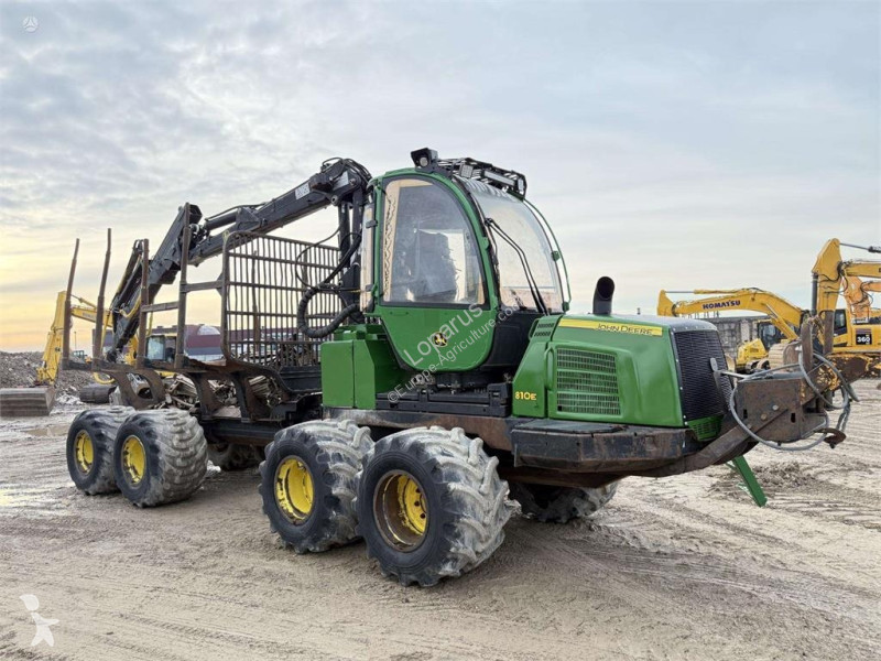 Skogsbruksmaterial John Deere 810 E WINCH + TRACKS