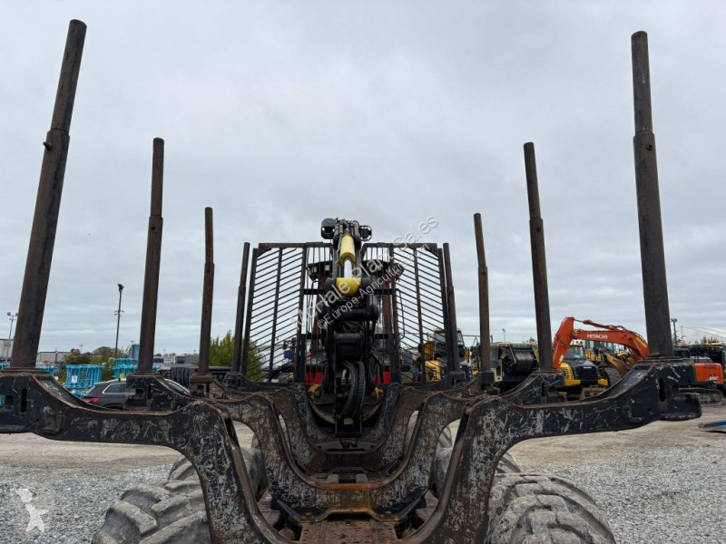 Skogsbruksmaterial Komatsu 835