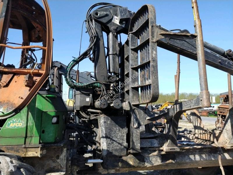 Lesnícky stroj John Deere 1210E