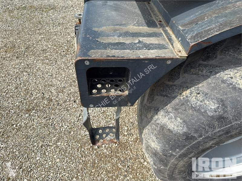 ILFS1500 4x4x4 Telescopic Boom Mulcher Tractor...
