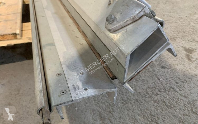 Material forestal  plieuse bois et zinc