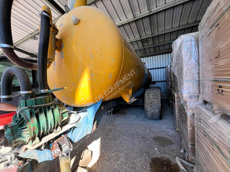 Spredning   12000L Tonne à eau