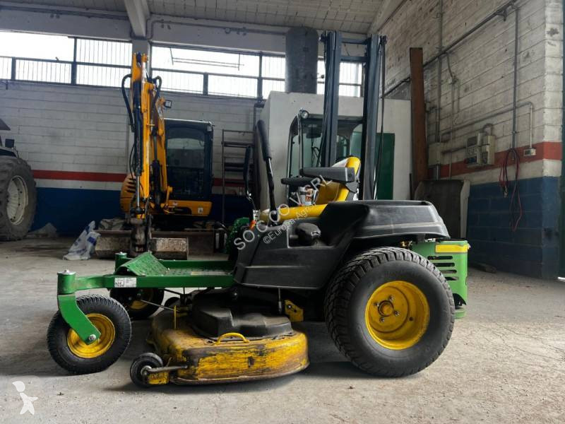 Zonas verdes John Deere Z525E