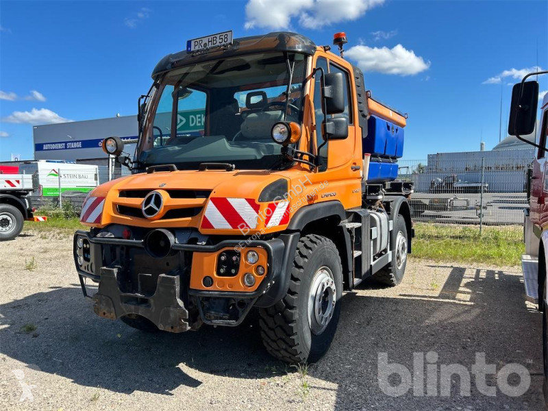Vehículo de limpieza viaria Mercedes U 427