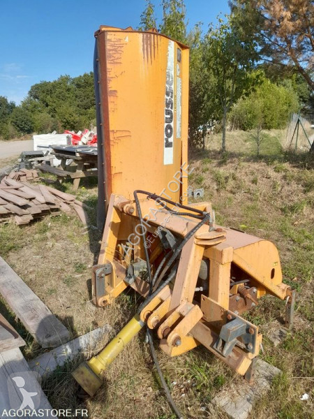 Espaces verts Rousseau 160 TS