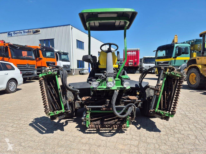 Zonas verdes John Deere 8700 PC FM