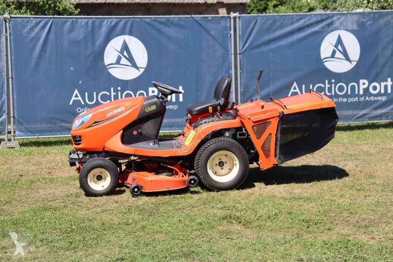 Espaces verts Kubota GR2120