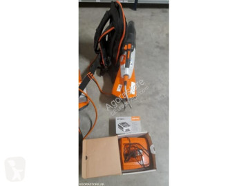 Leaf blower