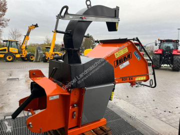 Jensen Wood chipper