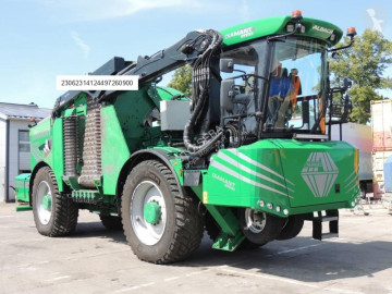 Albach Wood chipper
