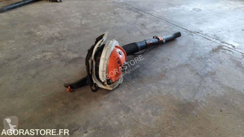 Leaf blower