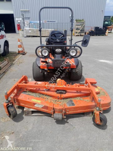 Kubota F3890,