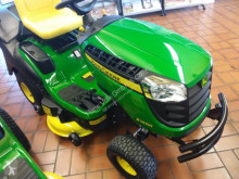 Zelené plochy Kosačka John Deere X166R