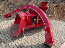 Zonas verdes jardins TP 270 PTO K Front usada