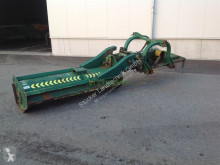 Spearhead Seitenmulcher Segadora con soporte usada